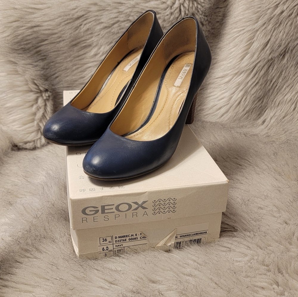 GEOX RESPIRA Navy Leather Heel Shoes
